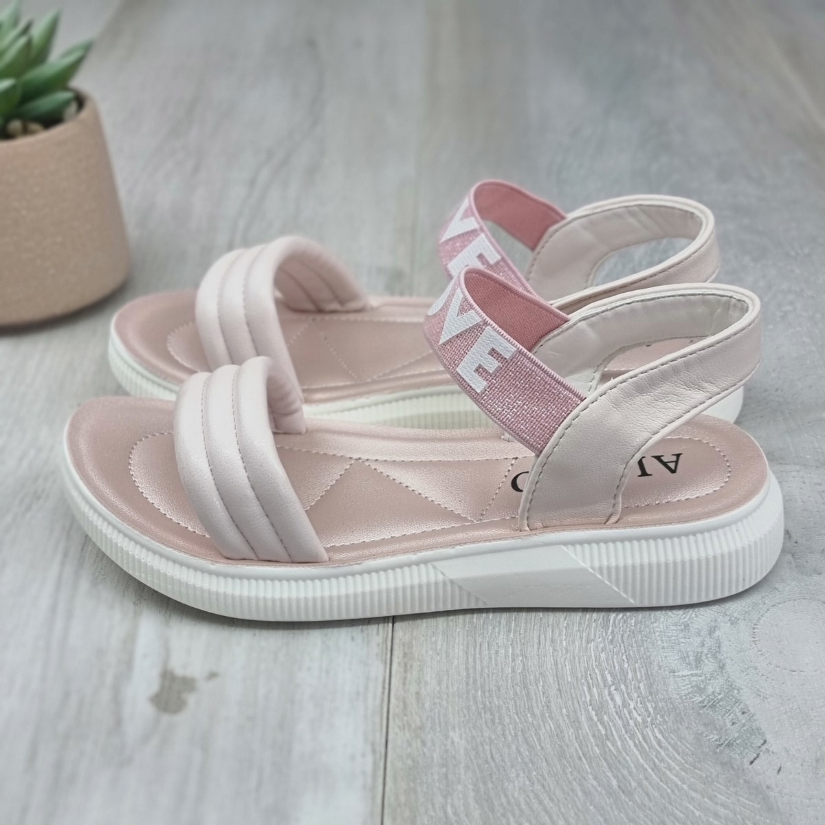 Sandale fata roz cu elastic helen