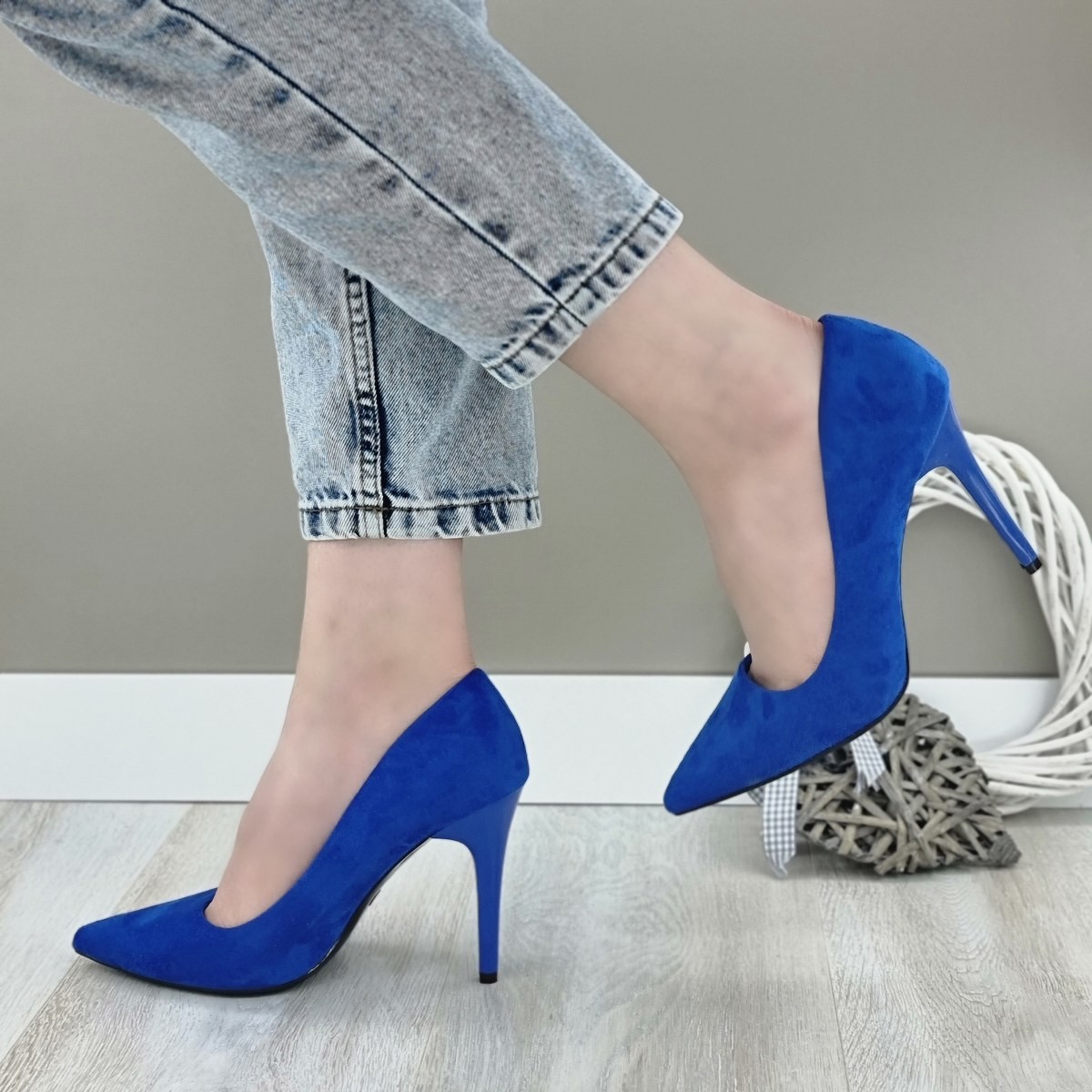 Pantofi dama albastri cu toc zada