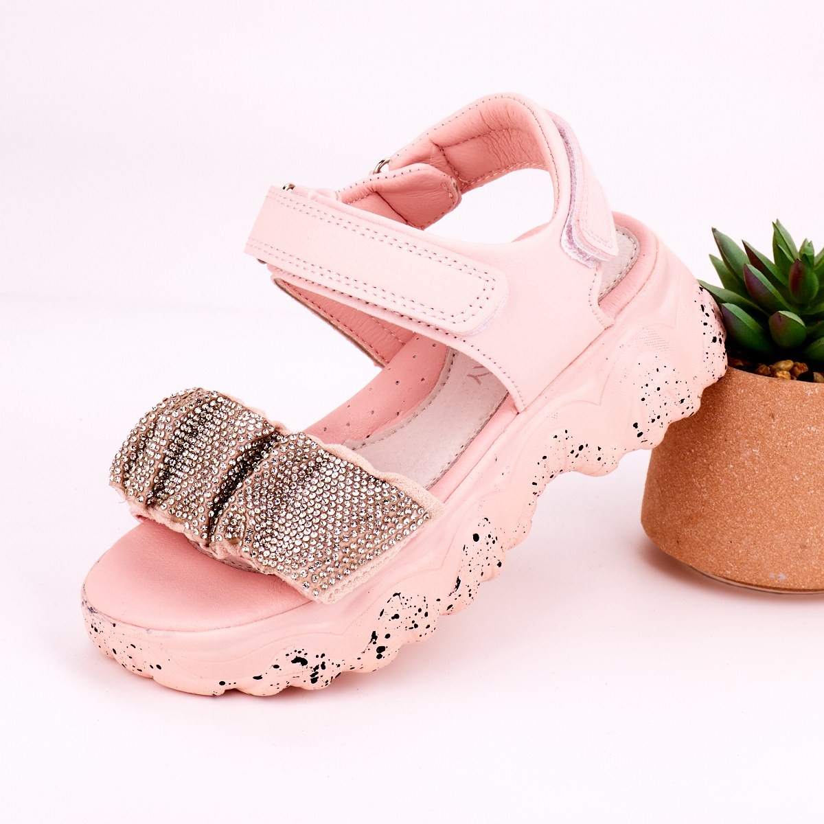 Sandale fata roz cu arici herma