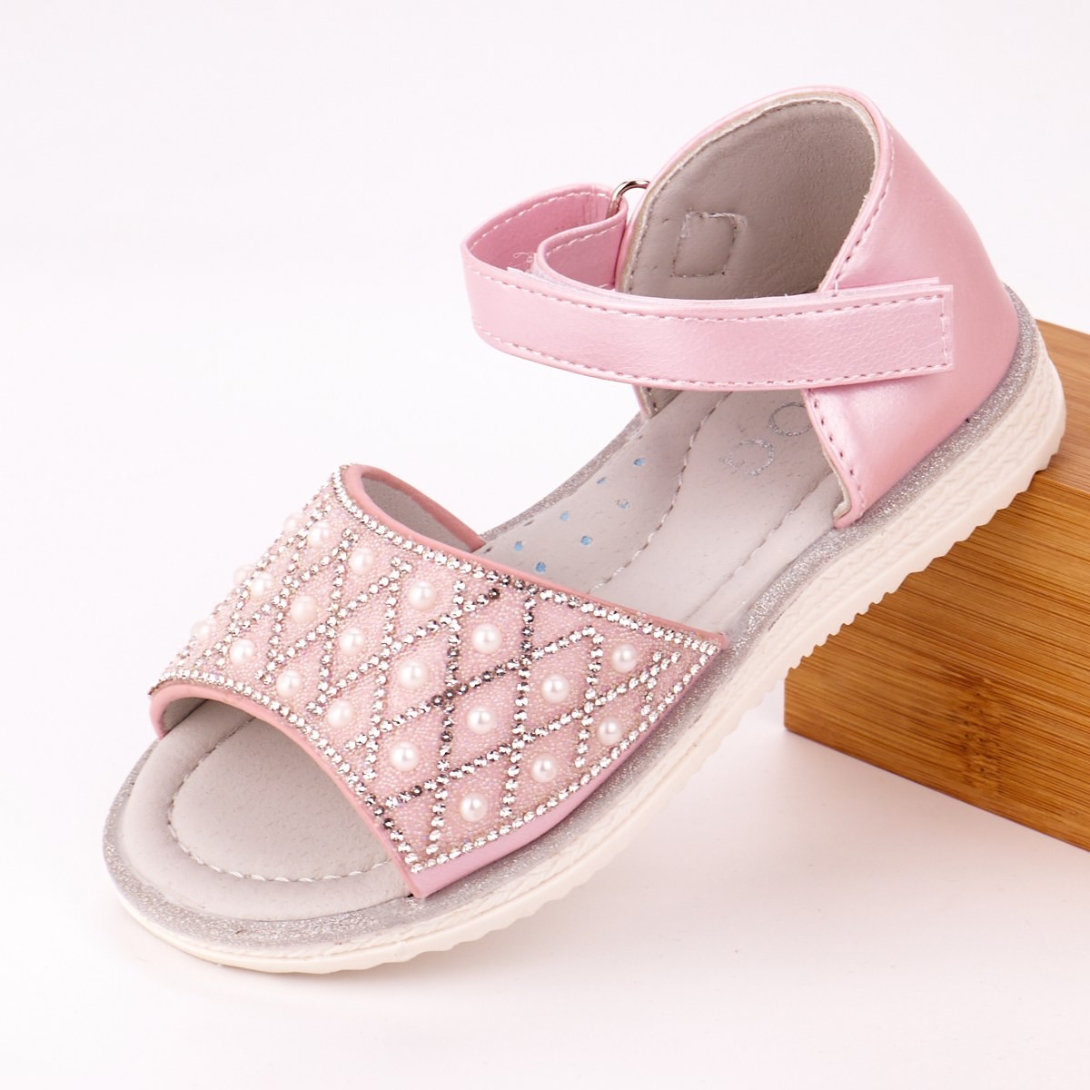 Sandale fete roz cu arici basdia