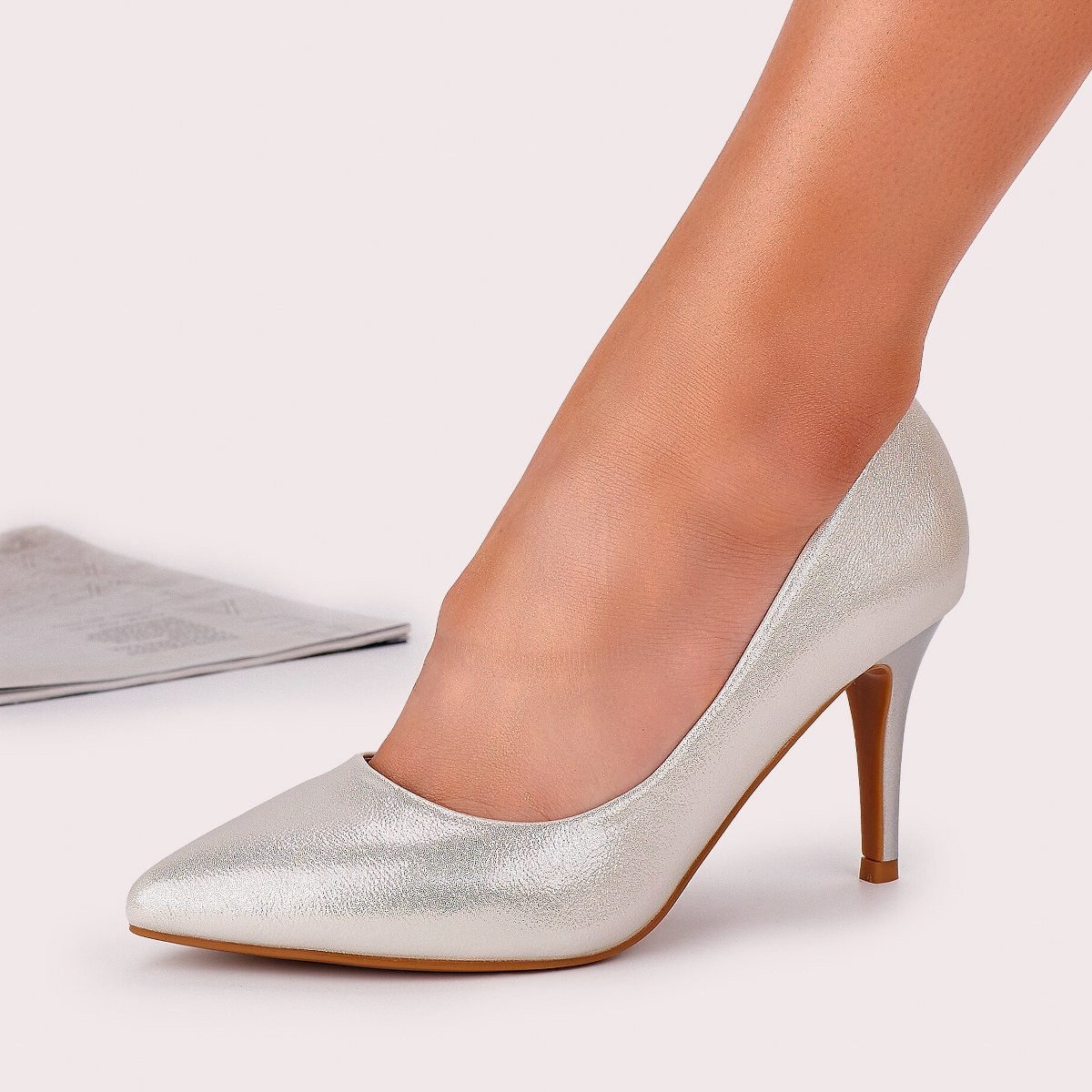 Pantofi dama argintii cu toc kirstie