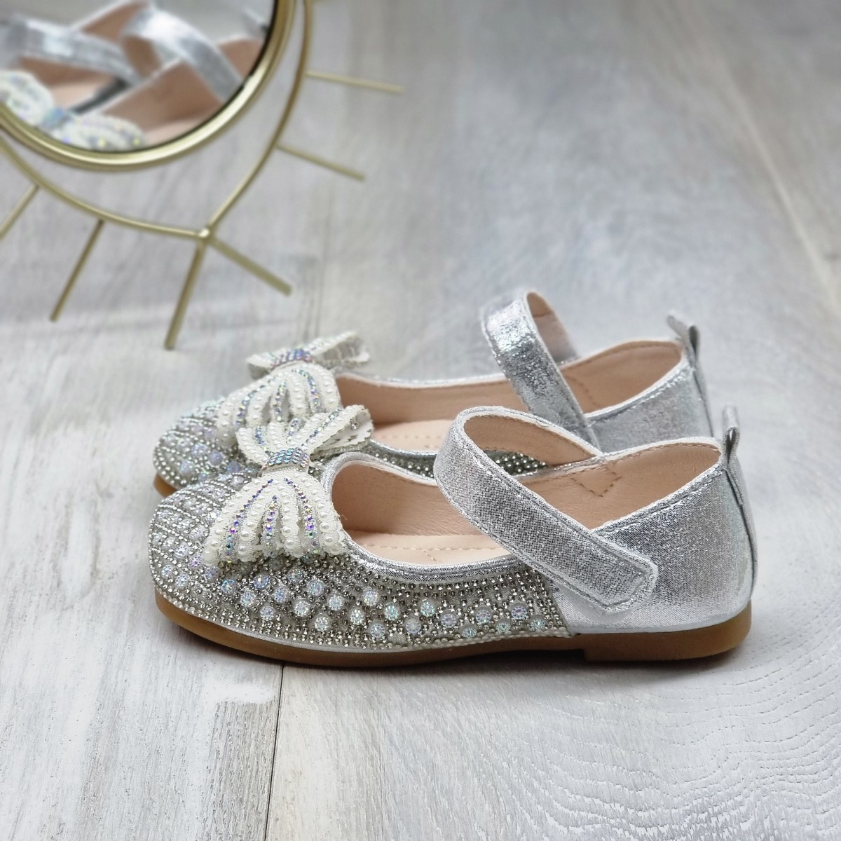 Pantofi Fată Argintii Cu Baretă Varian